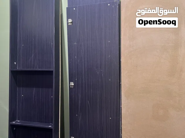 للبيع خزانه ملابس