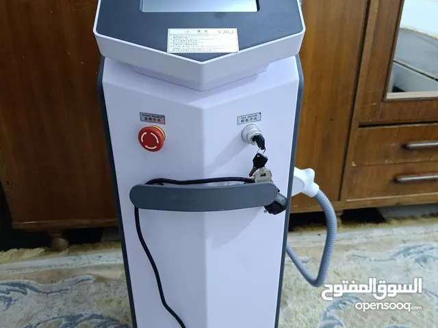 غراض مركز تجميل للبيع