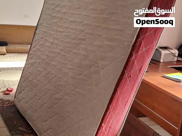 فراش زوجي للبيع 500 دينار مكانه طرابلس مكان مشروع الهضبه 1.90 في 1.85 العرض 25سم