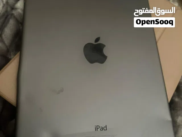 Apple iPad 5 32 GB in Muscat