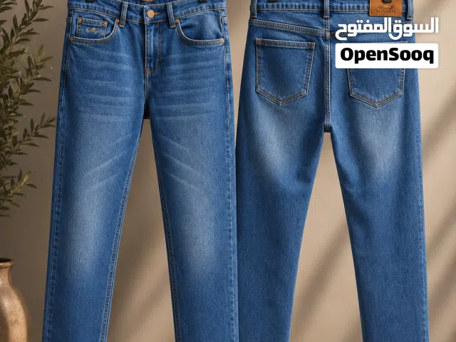 جملة من المصنع ، للتجار وأصحاب المحلات جينز رجالي، خامة قوية ومريحة في اللبس، درجة أولي تشطيب ممتاز