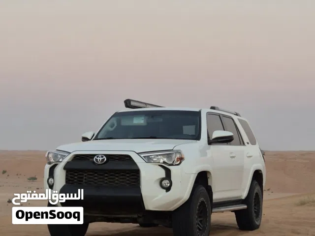 2019 تويوتا 4 رونر SR5