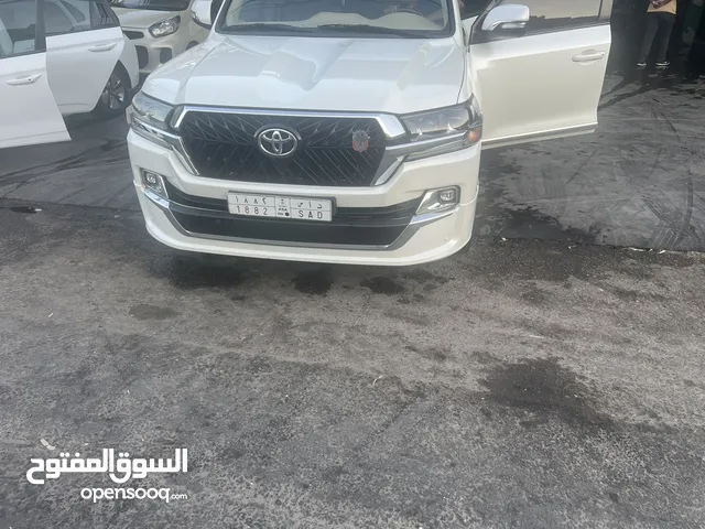 Used Toyota Land Cruiser in Amman