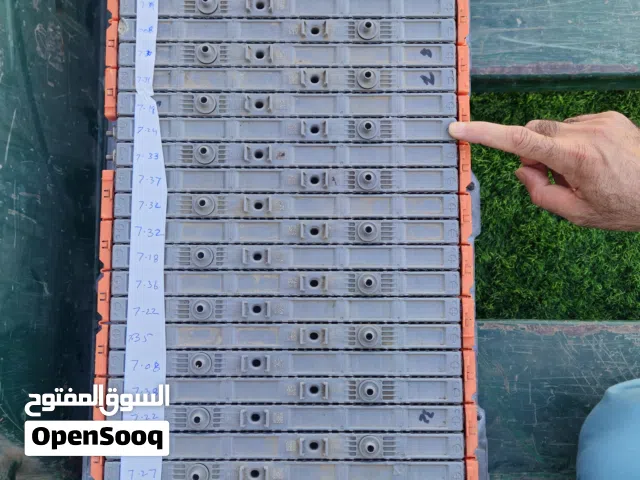 بطارية هايبرد مستعملة وكالة فيها خلايا شغالة