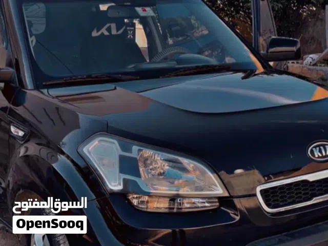 2009 كيا سول Standard