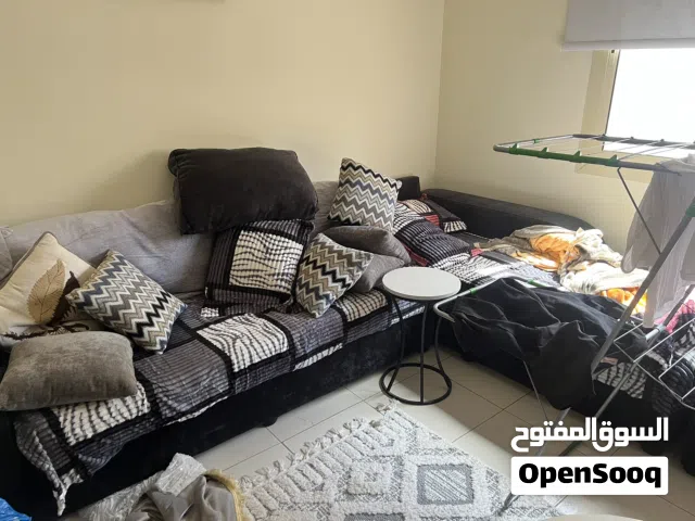 كنب جديد استخدام خفيف جدا للبيع