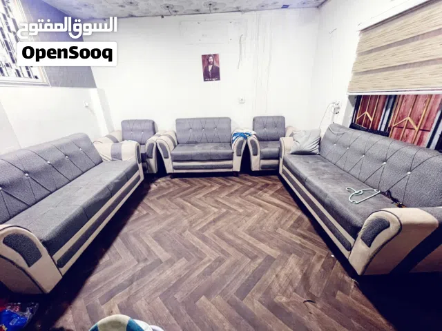 تخم عشر مقاعد استعمال قليل مابي كسر ولا نازل ولا اي اضرر تخم تكمة قوي العنوان حي القاهرة
