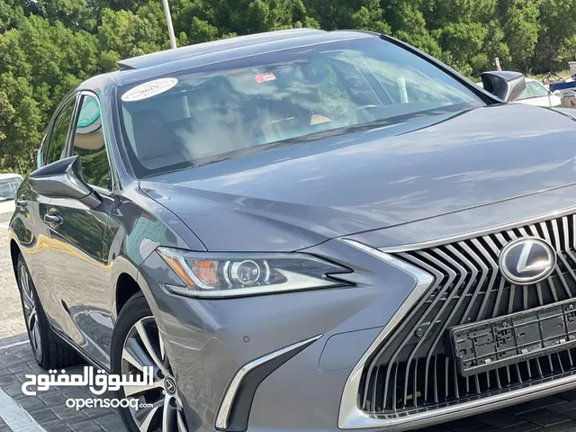 Lexus ES 2019 in Sharjah
