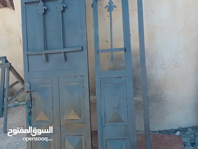 باب حديد للبيع ضرفه وربع