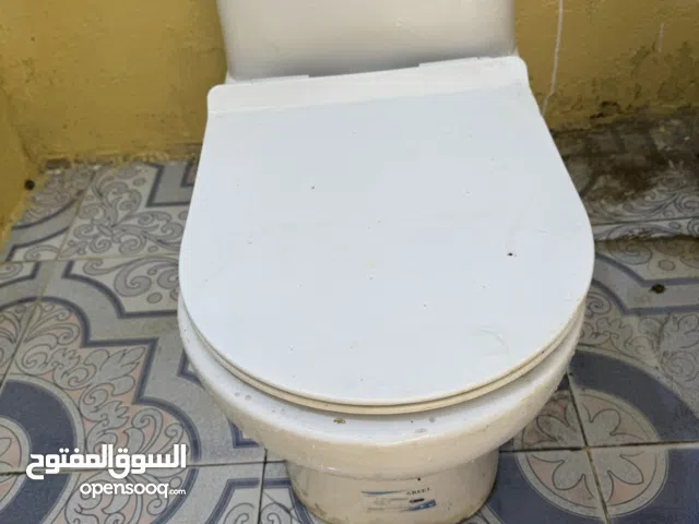 سلام عليكم حمام غربي للبيع نضيف كشي مابي اخو الجديد السعر 50