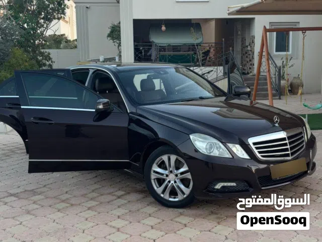 مرسيدس E300 2010