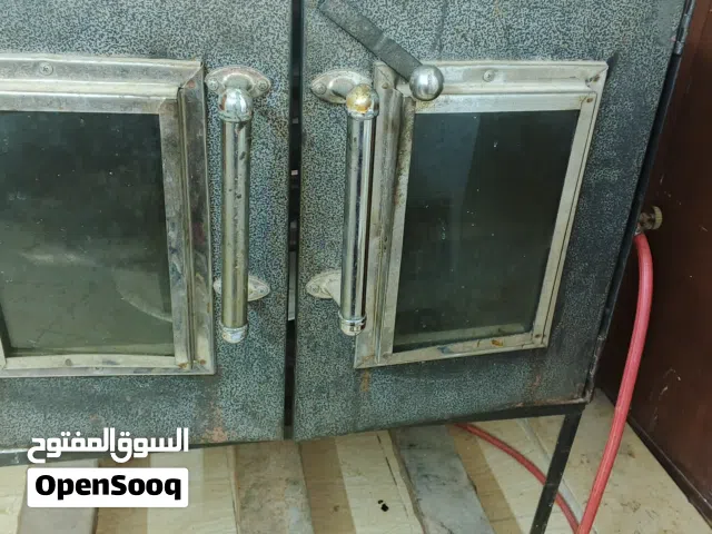 فرن عربي كبير بحالة جيدة