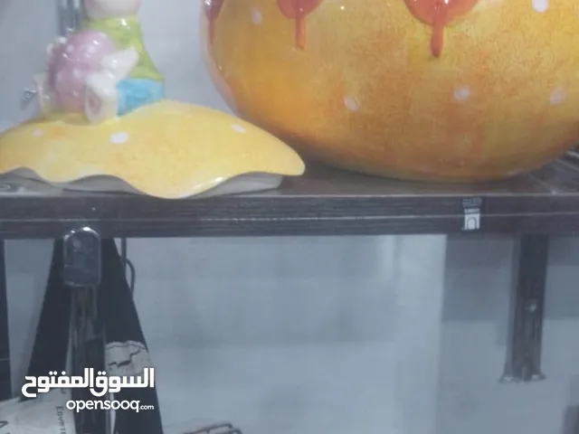 مناضر تيبل لامب نحاس وعادي كراسي خشب قديمه