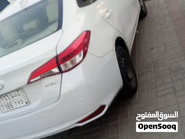 2021 تويوتا يارس S