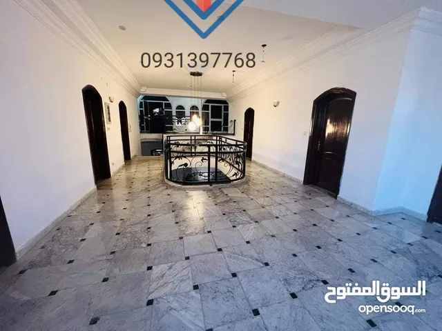 800 m2 More than 6 bedrooms Villa for Rent in Tripoli Al-Serraj