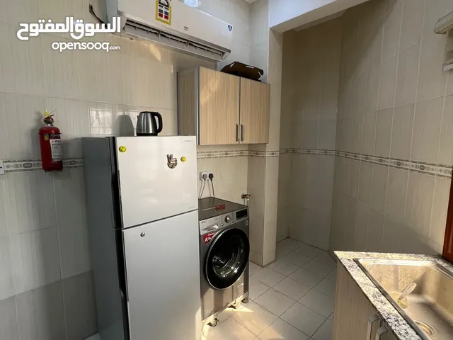 Rooms for Rent (IsaTown, Jurdab) - غرفة للإيجار في موقع مميز