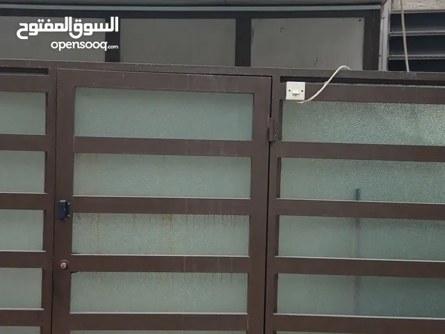 دار للبيع في الكرادة