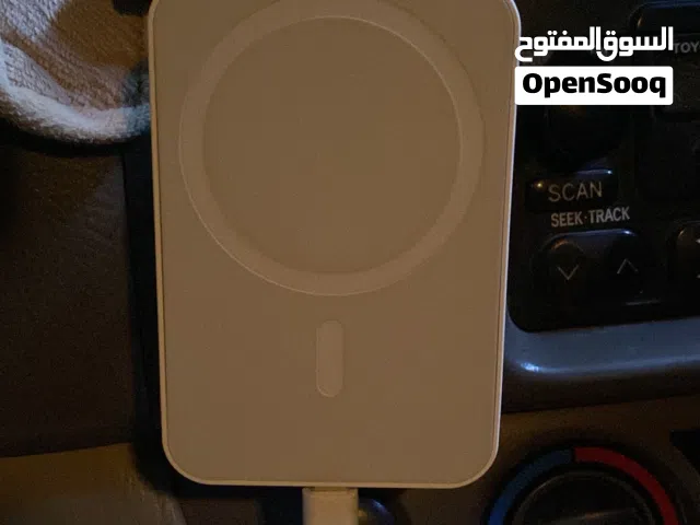 شاحن لا سلكي ف السياره