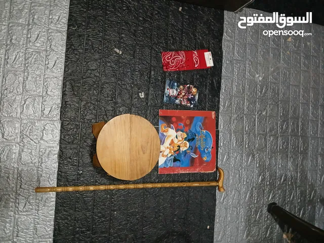 هوايات مشكله وعكازه كرسي خشب بندانه مجله انمي اسطوانه