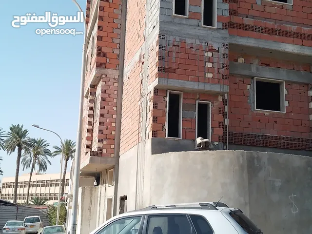 800 m2 More than 6 bedrooms Townhouse for Sale in Tripoli Souq Al-Juma'a