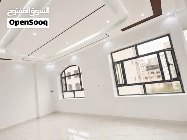 200 m2 4 Bedrooms Apartments for Rent in Sana'a Bayt Baws