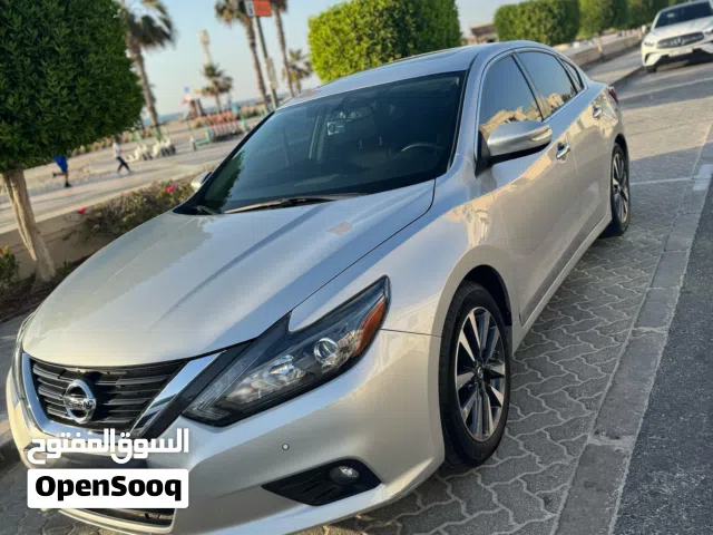 نيسان ألتيما SL 2017 كاملة المواصفات   ممشى 82,000 كم nissan altima  SL 2017 full options