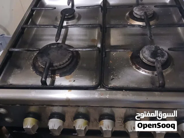فرن اربع عيون بحاله جيده
