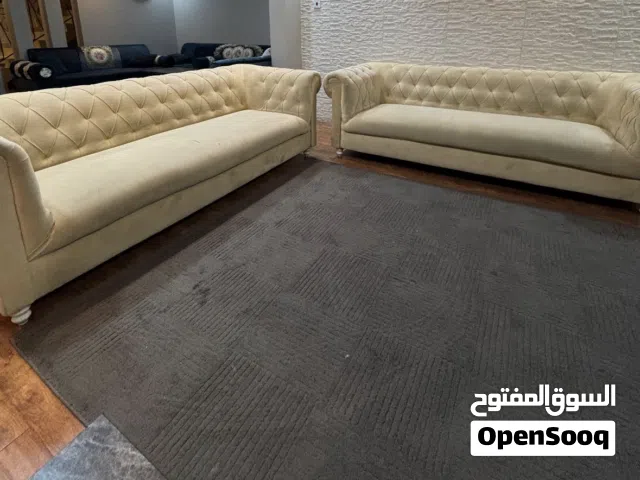 للبيع كراسي اثنين