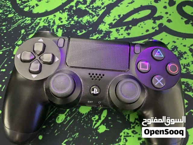 * يد بلايستيشن 4 أصلية 100% بدون مشاكل يوجد مجال للمفاصلة