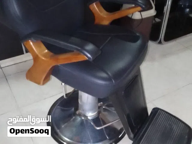 كرسي حلاقه مستعمل بحاله جيده جدا