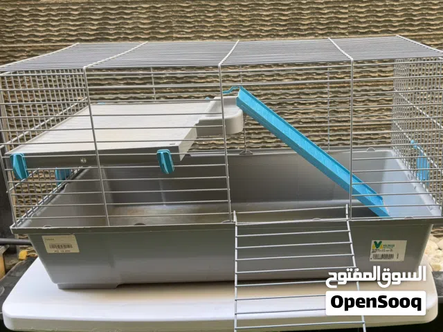قفص نظيف للبيع