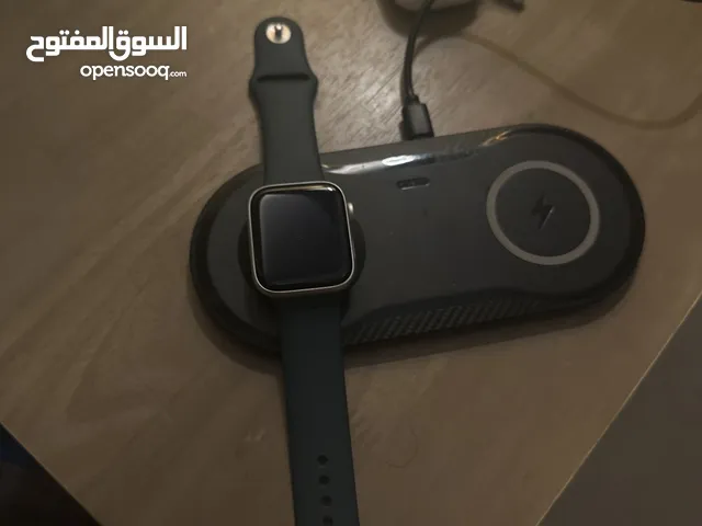 ساعه ابل watch se الجيل الثاني الحاله نظيفة استعمال خفيف بدون خدوش للشاشه بدون تبديلات للشاشه