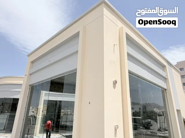 محل درايف ثرو مؤجر بعقد 5 سنوات للبيع في الانصب