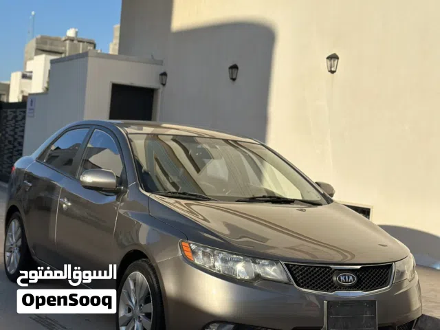 Used Kia Cerato in Tripoli