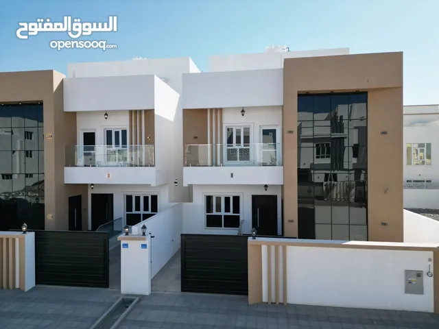 410 m2 5 Bedrooms Villa for Sale in Muscat Al Khoud
