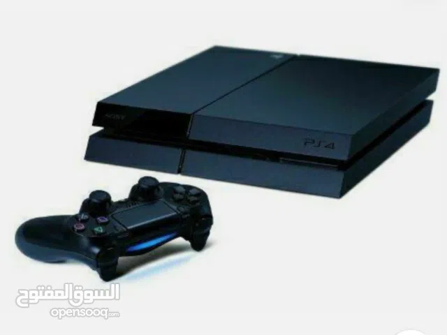 بلاستيشن 4 نفس الي بالصورة