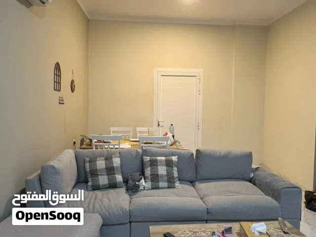 عفش  شقة شبه جديد للبيع