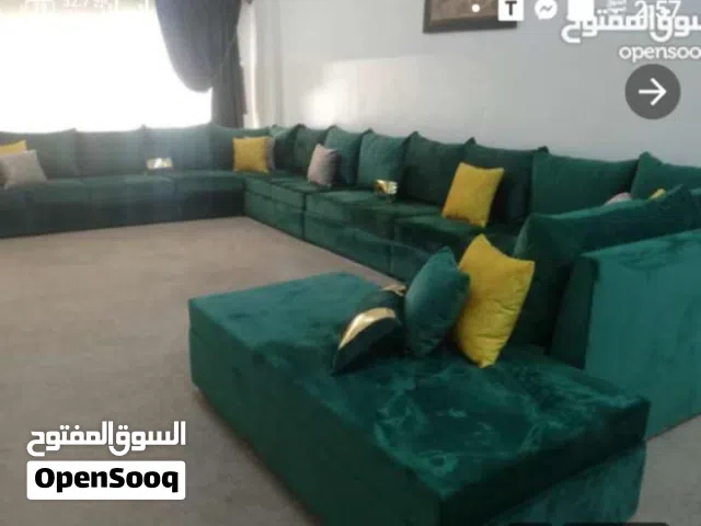 طقم كنب بحالة الوكاله  استعمال 5شهور  الطقم بحالة الوكاله