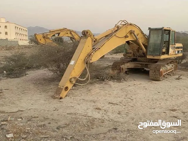 1998 Tracked Excavator Construction Equipments in Abu Dhabi