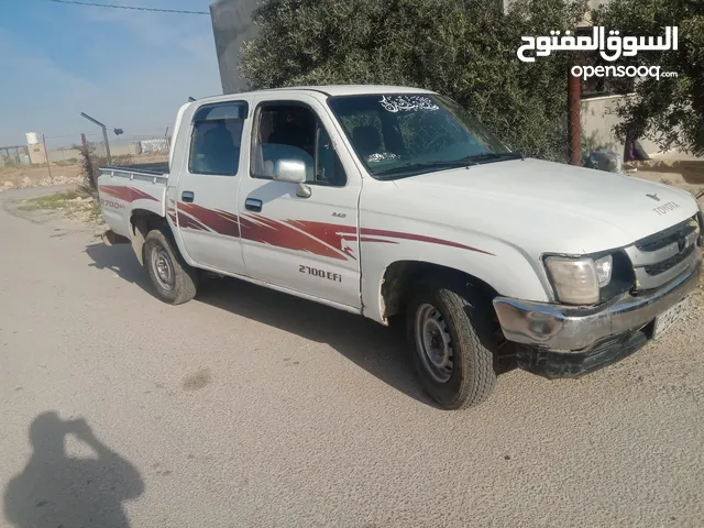 Used Toyota Hilux in Mafraq
