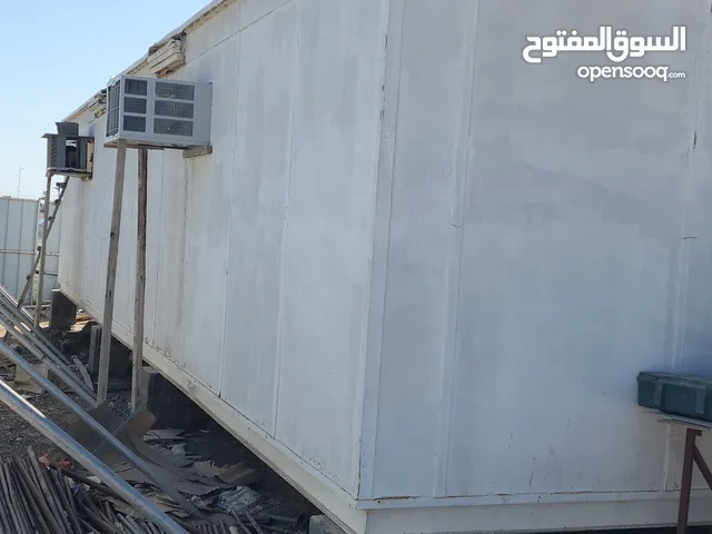 كرفان كبير بحالة جيبدة يتكون من غرفتين للبيع