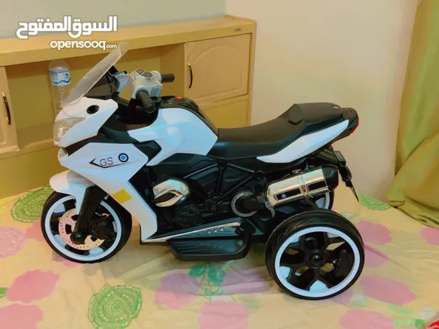 Branded kids electric bike in excellent condition just used few times.