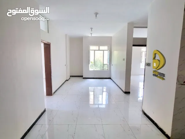 400 m2 3 Bedrooms Apartments for Sale in Sana'a Bayt Baws