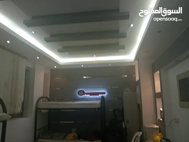 اعلان عن وجود سكن شبابي