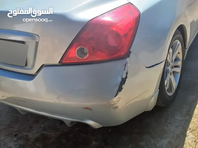 نيسان التيما كوبيه 2500cc