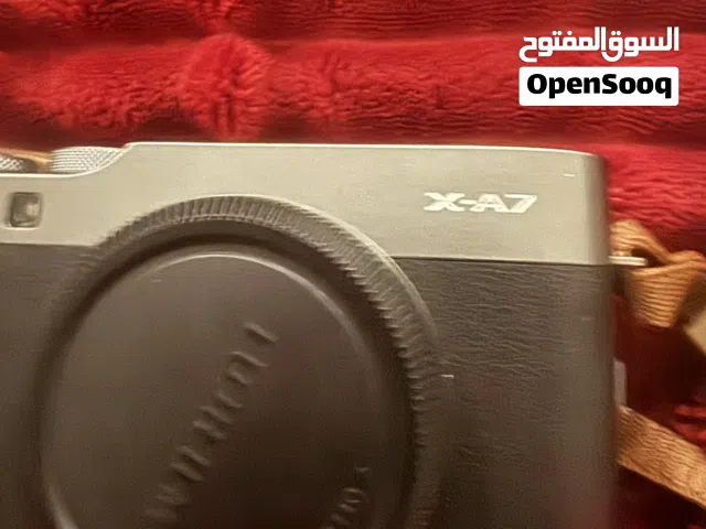 كامرة فوجي استعمال خفيف وكانها جديده
