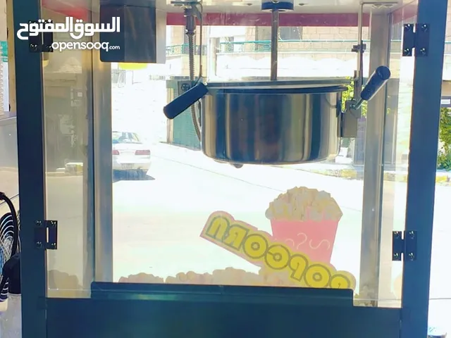 للبيع المعدات التالية ماكنة سلاش وبوظة. ماكنة بوشار ماكنة وافل