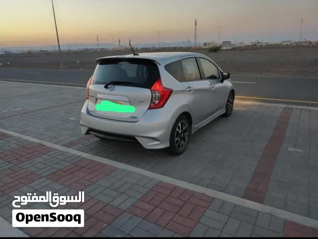 Nissan versa note SR  USA