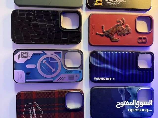 السلام عليكم كفرات IPhone 15 Pro Max للبيع مستعمل وحالتهن جيدة جداً بالاضافة الى ان كل كفرات اصلية