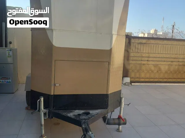 للبيع عربه مع الحمام وجميع ملحقاتها ودينمو ماء وتاكنكي